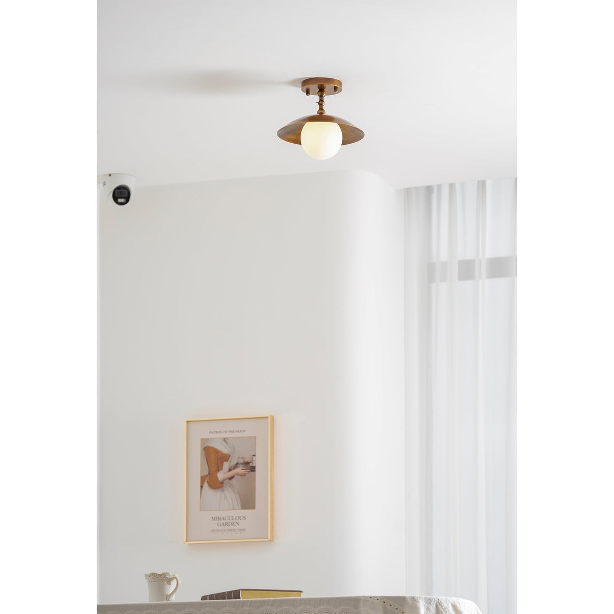 Plafondlamp met Glazen Kap en Messing Afwerking 25,5 cm Luxe Sierverlichting voor Hal Gang en Woonkamer | Sansoti