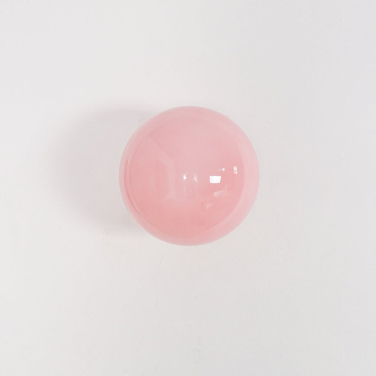 Glass wall lamp with colored diffuser – Dimmable wall & ceiling convertible fixture | Sansoti