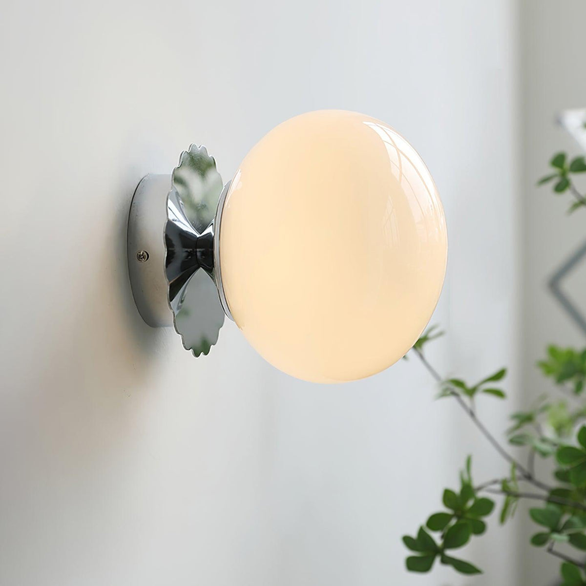 Glass wall lamp with colored diffuser – Dimmable wall & ceiling convertible fixture | Sansoti