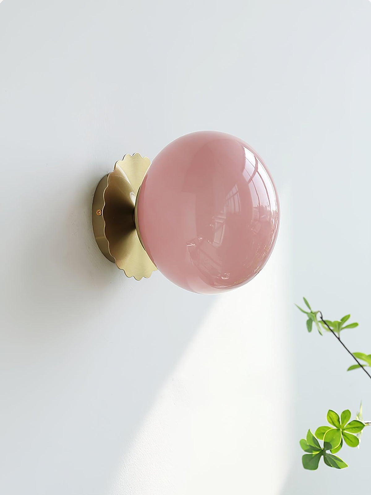Glass wall lamp with colored diffuser – Dimmable wall & ceiling convertible fixture | Sansoti
