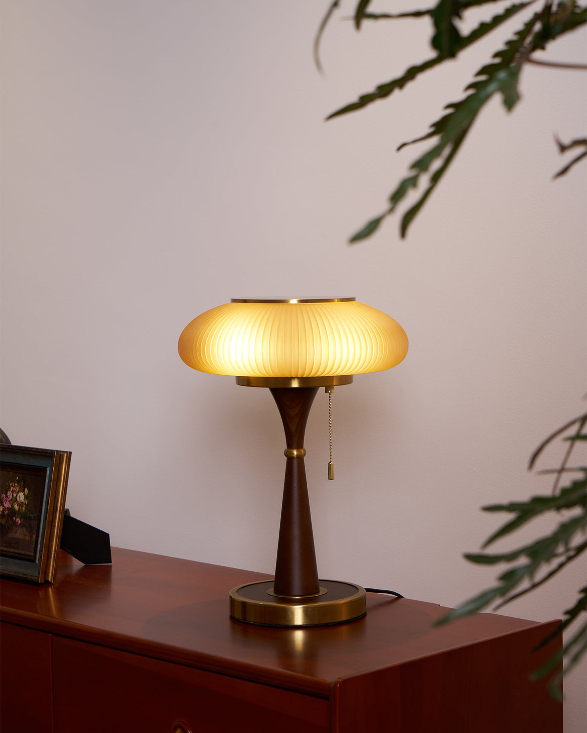 Table Lamp with Mushroom Shade – Vintage Design Lighting for Desks and Nightstands | Sansoti