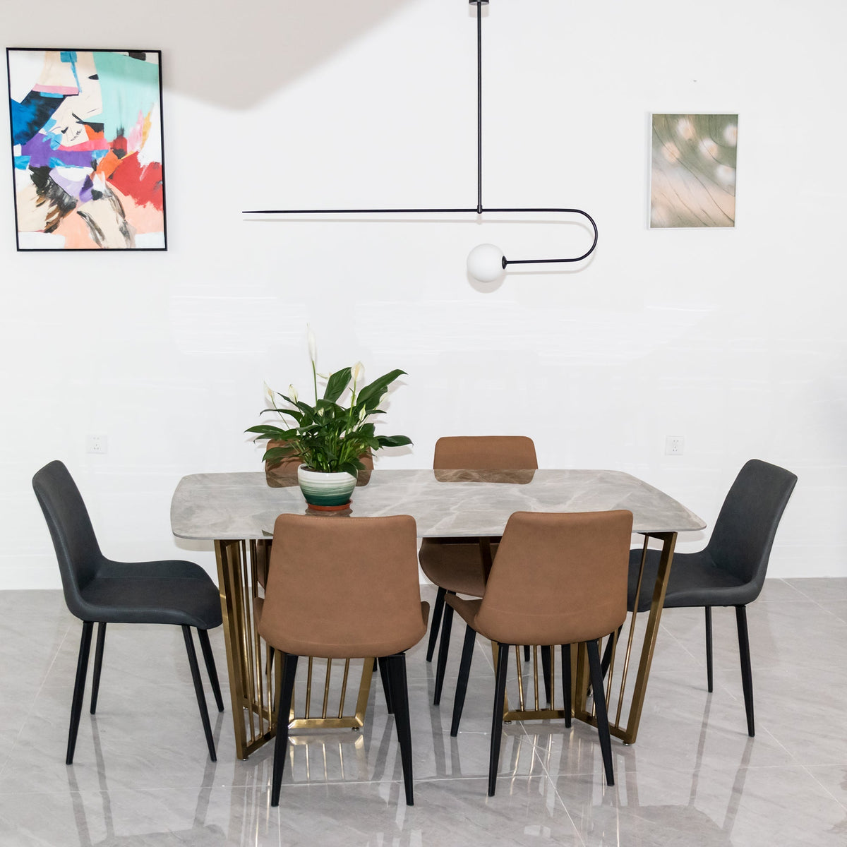 Mobile Deckenleuchte mit Glaskugeln – modernes Design in Messing oder Schwarz – 9 Konfigurationen – G9- und G4-Fassung | Sansoti