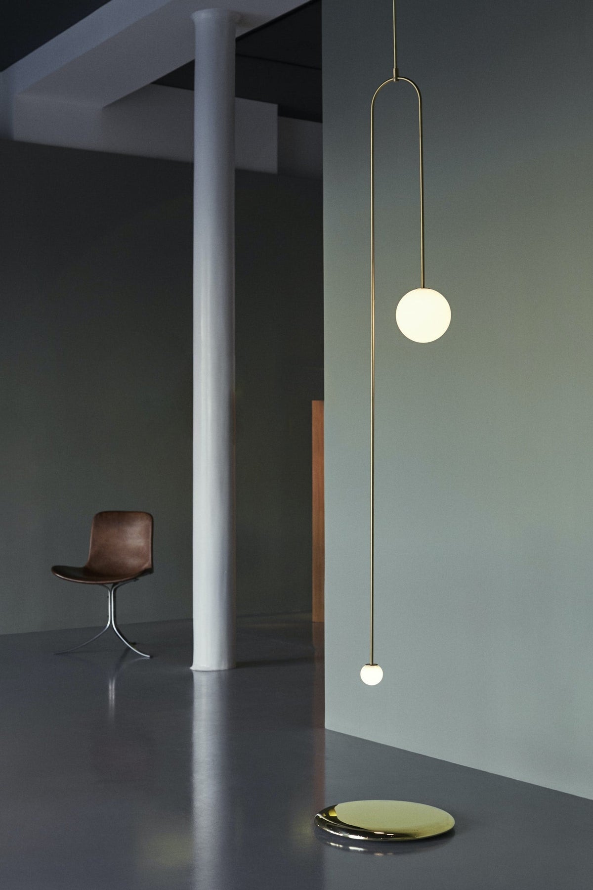 Mobile Deckenleuchte mit Glaskugeln – modernes Design in Messing oder Schwarz – 9 Konfigurationen – G9- und G4-Fassung | Sansoti