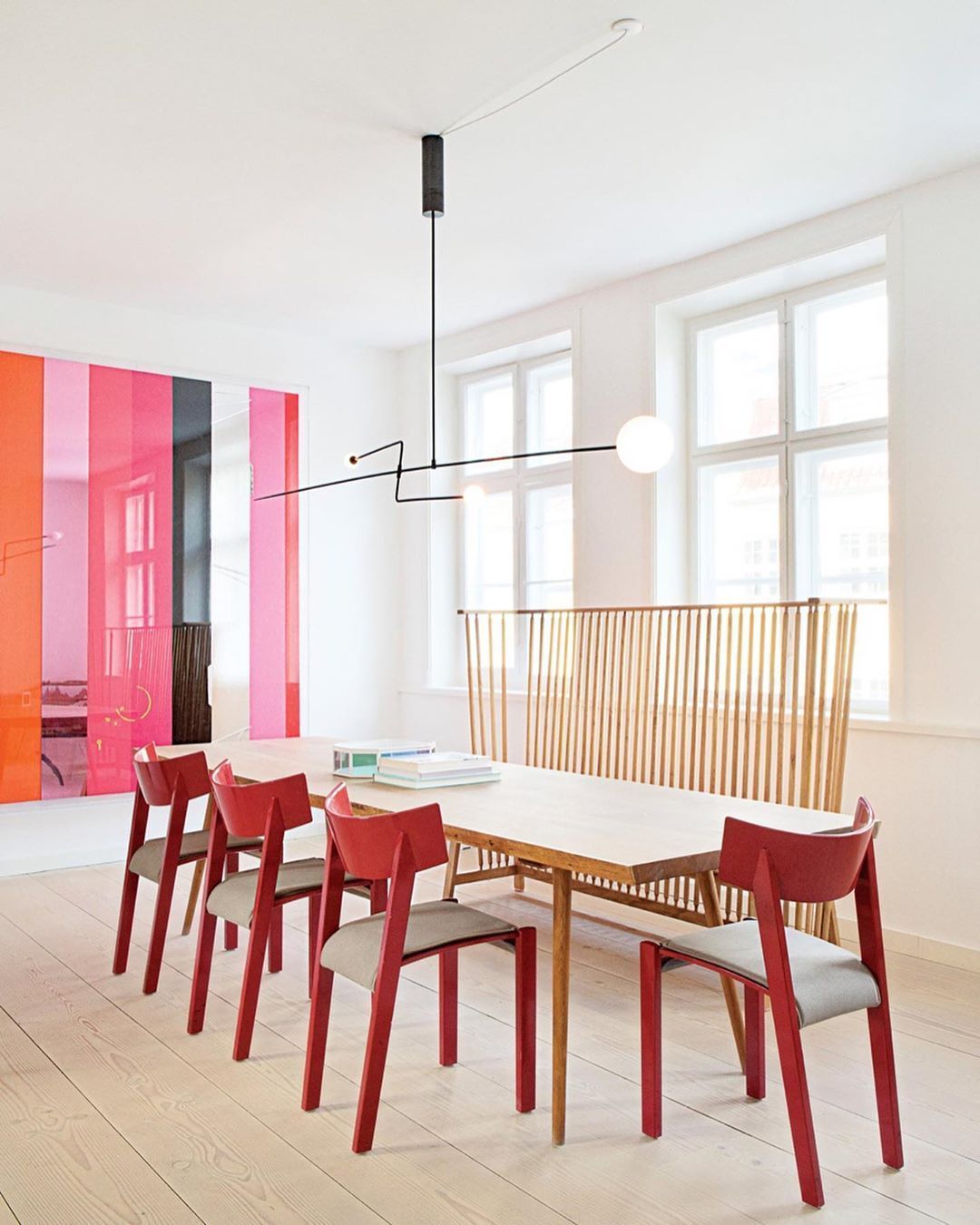 Mobile Deckenleuchte mit Glaskugeln – modernes Design in Messing oder Schwarz – 9 Konfigurationen – G9- und G4-Fassung | Sansoti
