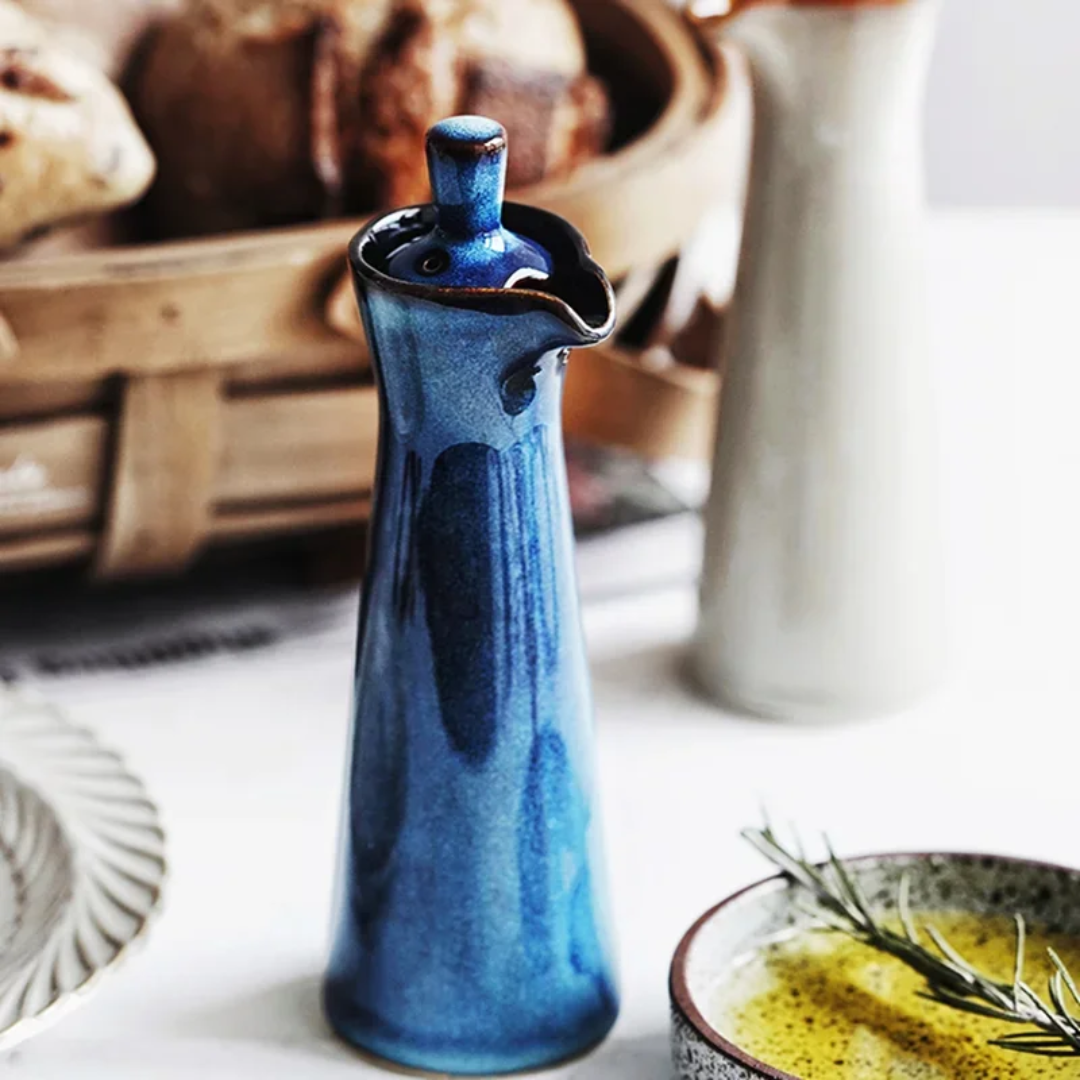 Keramischer Ölspender mit Glanzlack 120ml – Eleganter Ausgießer für Olivenöl und Essig auf dem Küchentisch | Sansoti