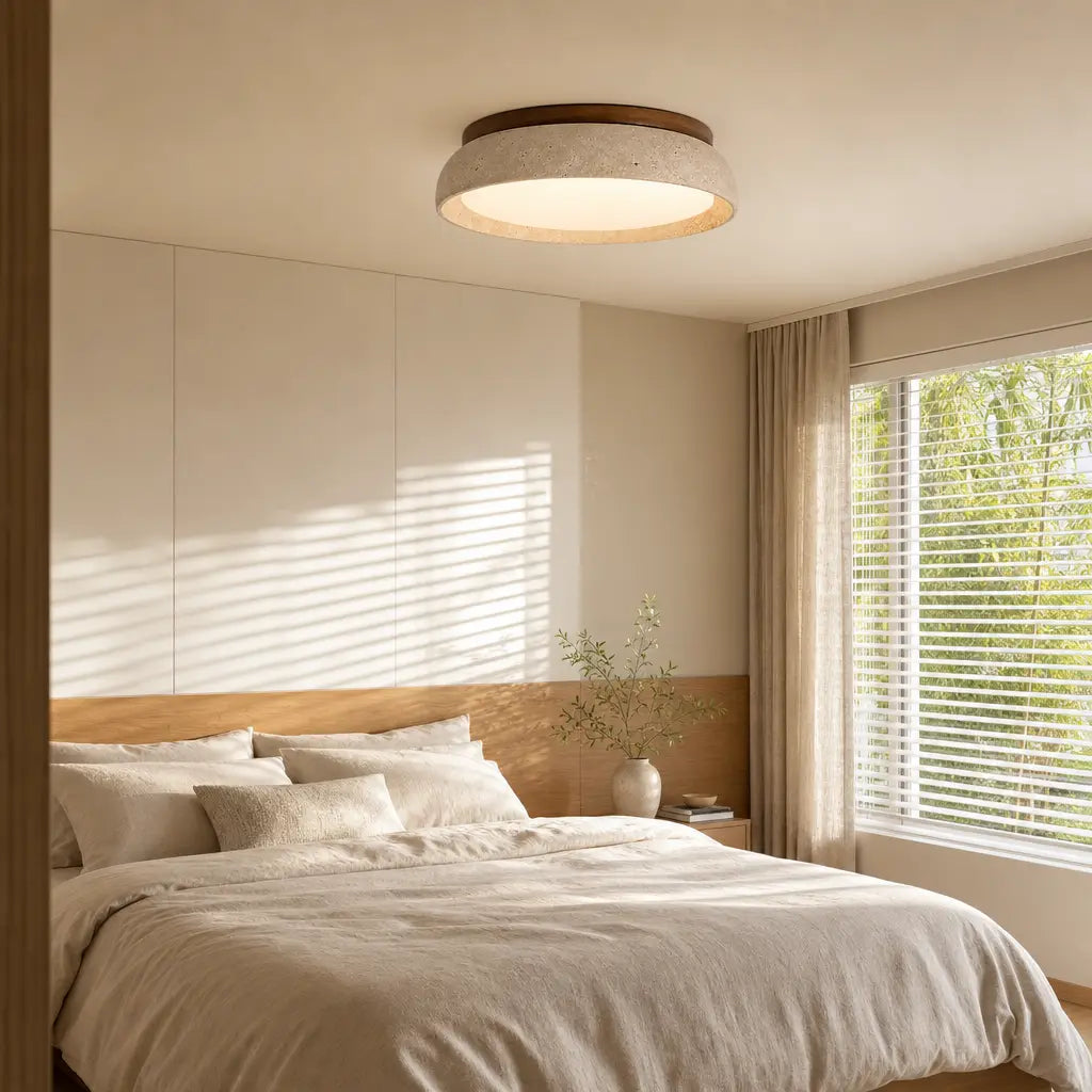 Skandinavische Deckenleuchte Travertin mit Holzakzent — Moderne runde Aufbauleuchte Naturstein und Acryl Einbau LED Beleuchtung Warmweiß 3000K Schlafzimmer Flur Eingang Wohnzimmer — Ø 30 cm × H 7 cm | Sansoti