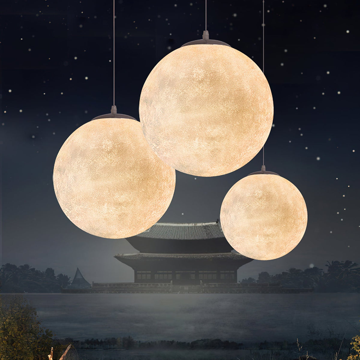 Suspension Lune – Texture Réaliste – 8 Tailles Disponibles – Boule de Lune Romantique pour Chambre Salle à Manger Chambre d’Enfant – Lumière Chaude Dimmable – Adaptateur Plafond Incliné Inclus | Sansoti