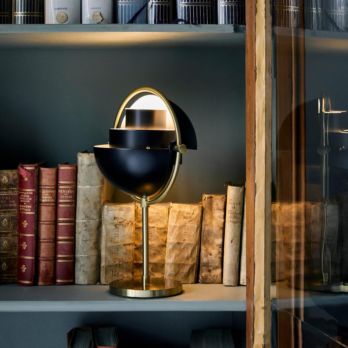 Portable Table Lamp with Integrated LED and USB Rechargeable Battery – Dimmable 330 Lumens 3000K Modern Design | Sansoti