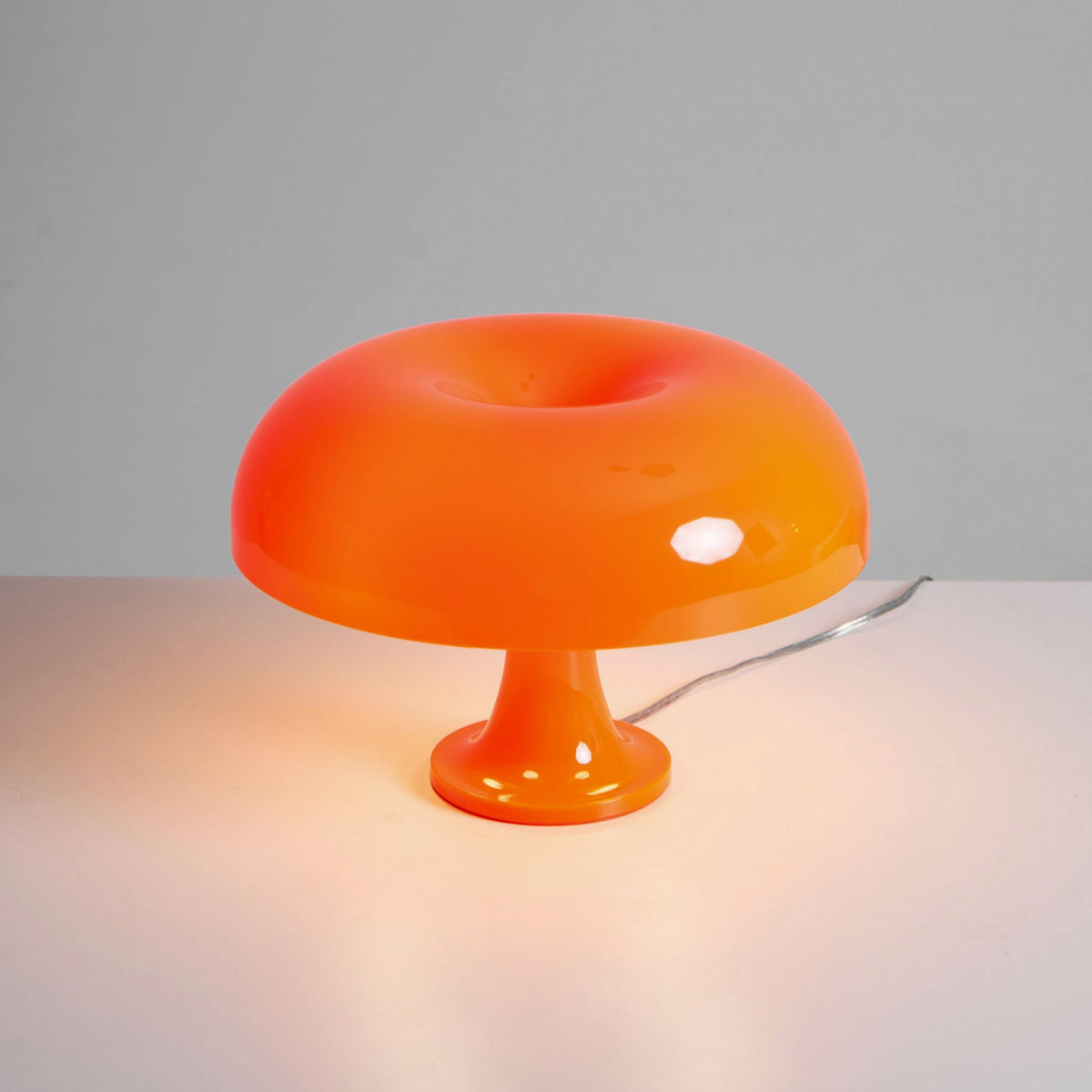 Mushroom-Shaped Table Lamp with 4 Light Sources and Dimmed Retro Atmosphere | Sansoti