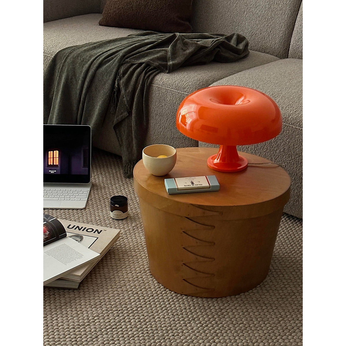 Mushroom-Shaped Table Lamp with 4 Light Sources and Dimmed Retro Atmosphere | Sansoti