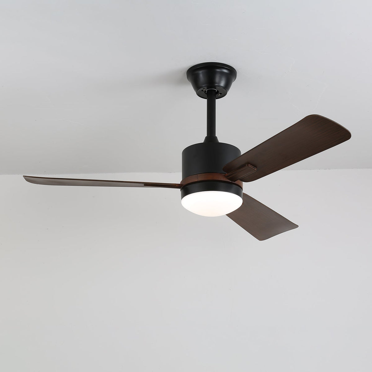 Moderner Deckenventilator mit Beleuchtung — Holz & LED — Fernbedienung | Sansoti