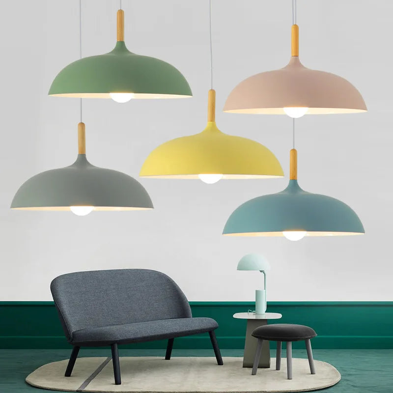Deckenlampe mit skandinavischem Eichenakzent – warmes LED-Licht für Wohnzimmer und Schlafzimmer | Sansoti