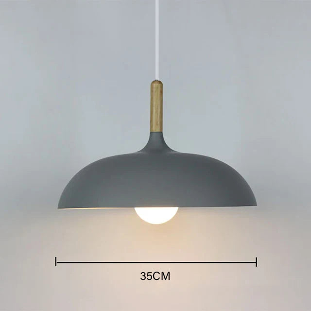 Deckenlampe mit skandinavischem Eichenakzent – warmes LED-Licht für Wohnzimmer und Schlafzimmer | Sansoti