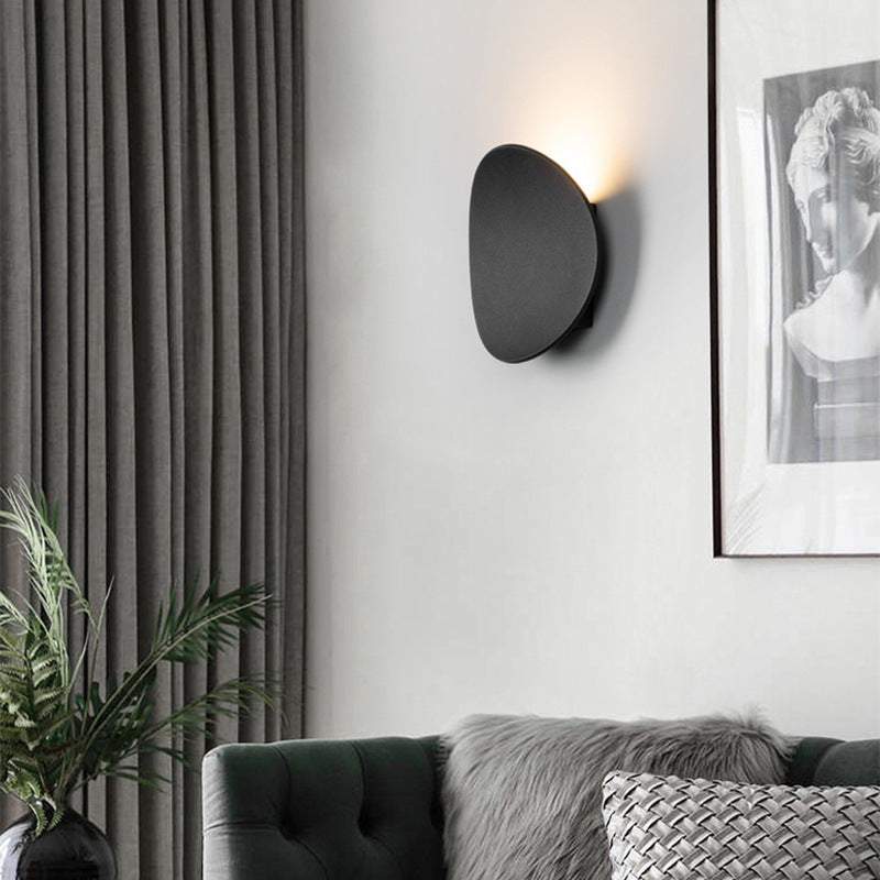 Metalowa lampa ścienna w kształcie dysku, aluminiowa, LED 7W, czarna, do wnętrz, nowoczesny minimalistyczny design, nastrojowe oświetlenie | Sansoti