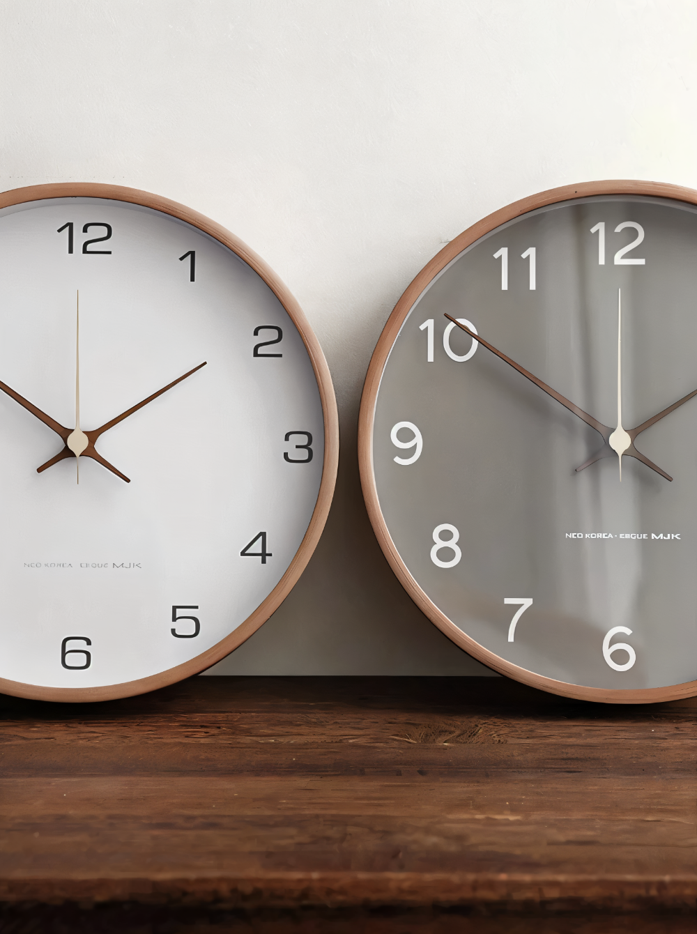 Round Wall Clock Wood 25cm Gray White Silent Movement Bedroom Living Room Kitchen Quartz Wooden Clock Scandinavian | Sansoti