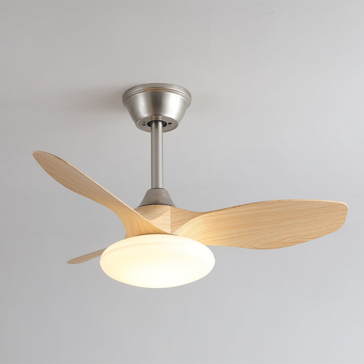 Sylvara Deckenventilator mit Beleuchtung – 80 cm – 6 Stufen – Modernes Design | Sansoti