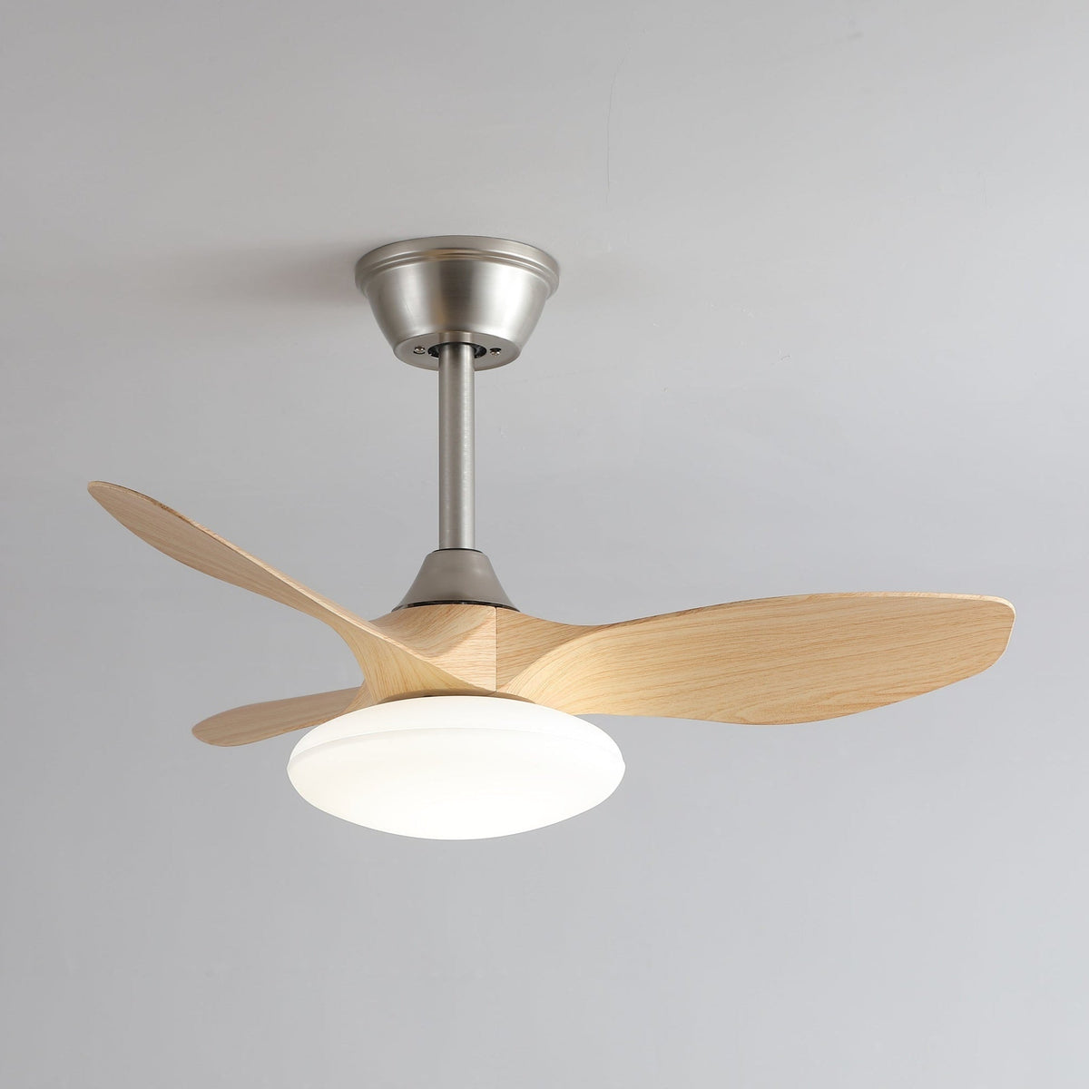 Sylvara Deckenventilator mit Beleuchtung – 80 cm – 6 Stufen – Modernes Design | Sansoti