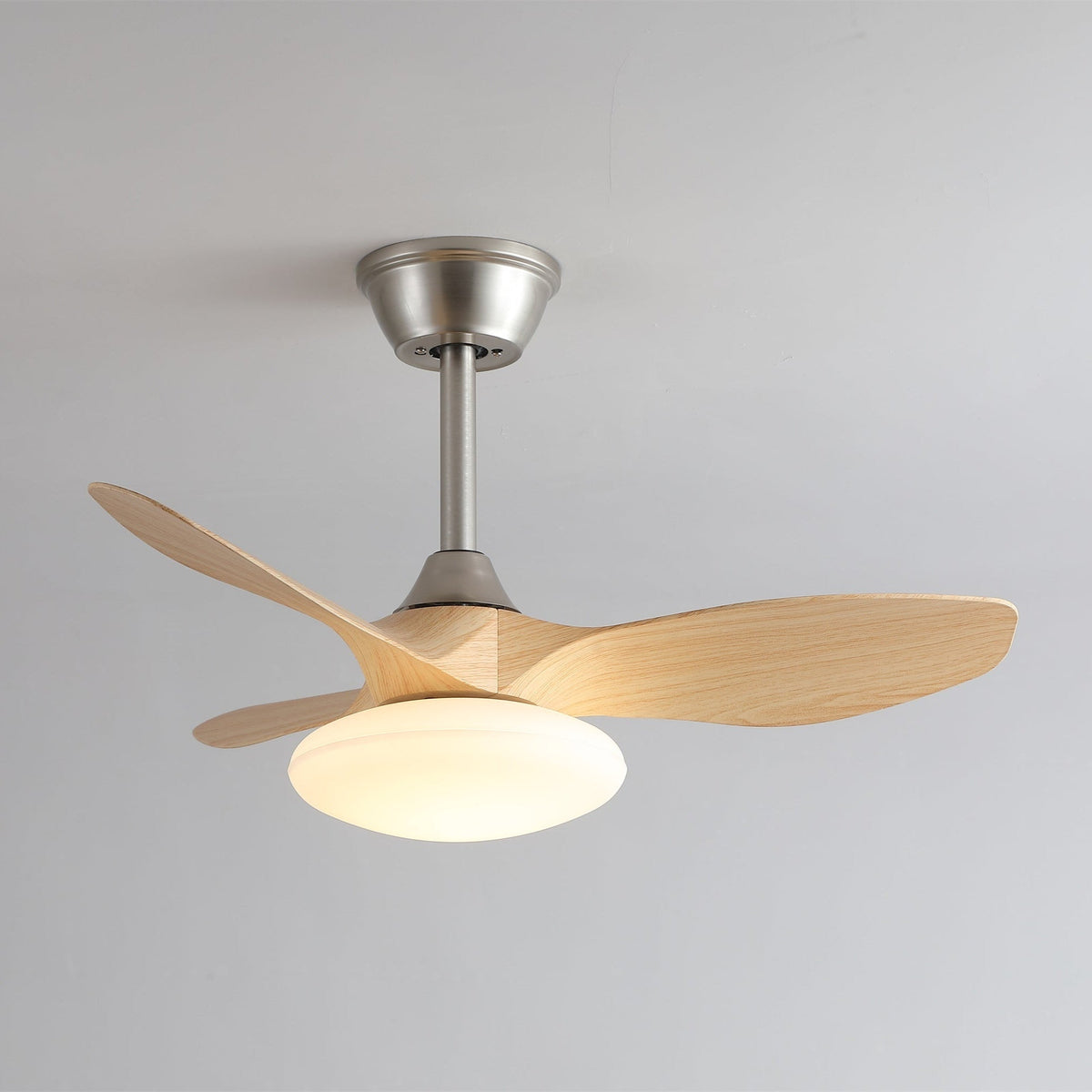 Sylvara Deckenventilator mit Beleuchtung – 80 cm – 6 Stufen – Modernes Design | Sansoti
