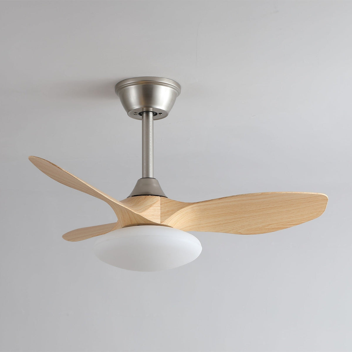 Sylvara Deckenventilator mit Beleuchtung – 80 cm – 6 Stufen – Modernes Design | Sansoti