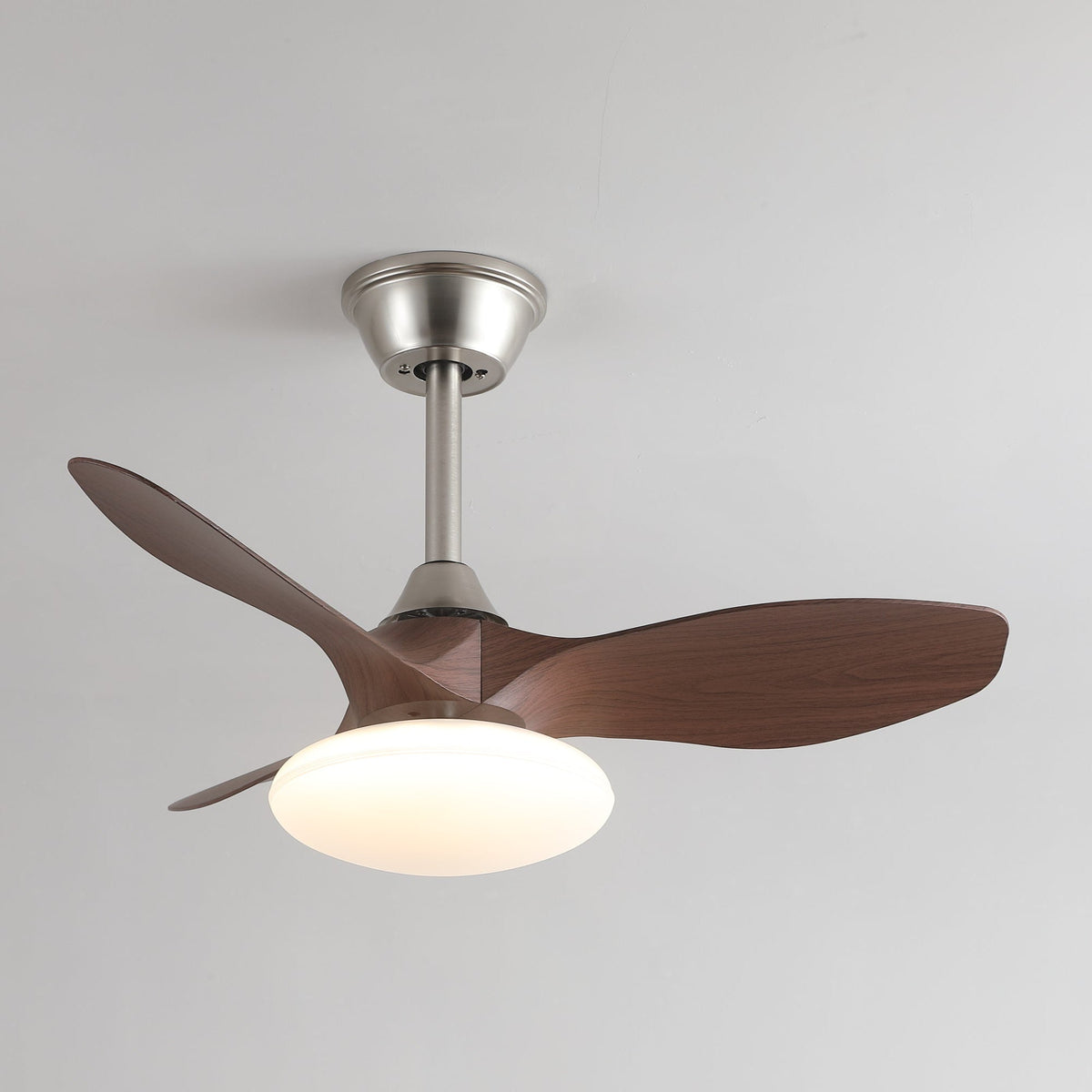 Sylvara Deckenventilator mit Beleuchtung – 80 cm – 6 Stufen – Modernes Design | Sansoti