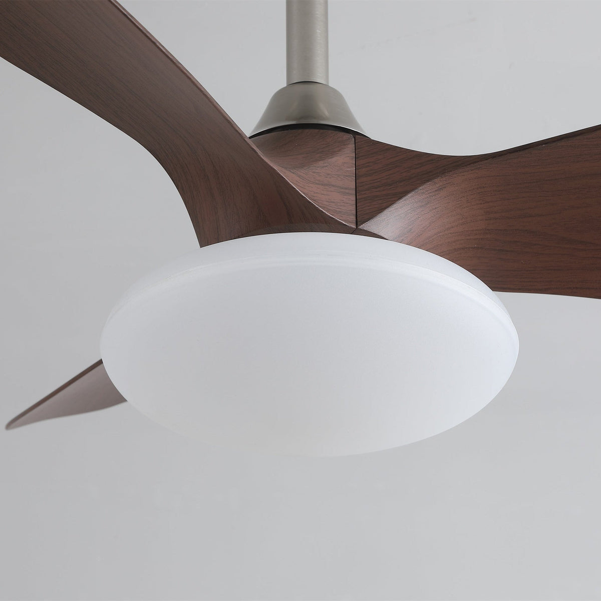 Sylvara Deckenventilator mit Beleuchtung – 80 cm – 6 Stufen – Modernes Design | Sansoti