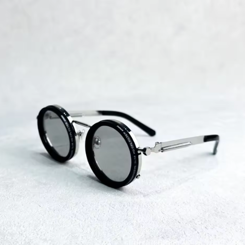Sunglasses with Dark Lenses UV400 Protection Black Retro Gold Silver Fashion | Sansoti