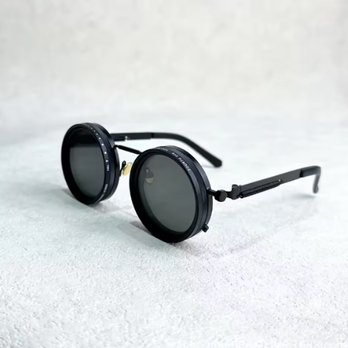 Sunglasses with Dark Lenses UV400 Protection Black Retro Gold Silver Fashion | Sansoti