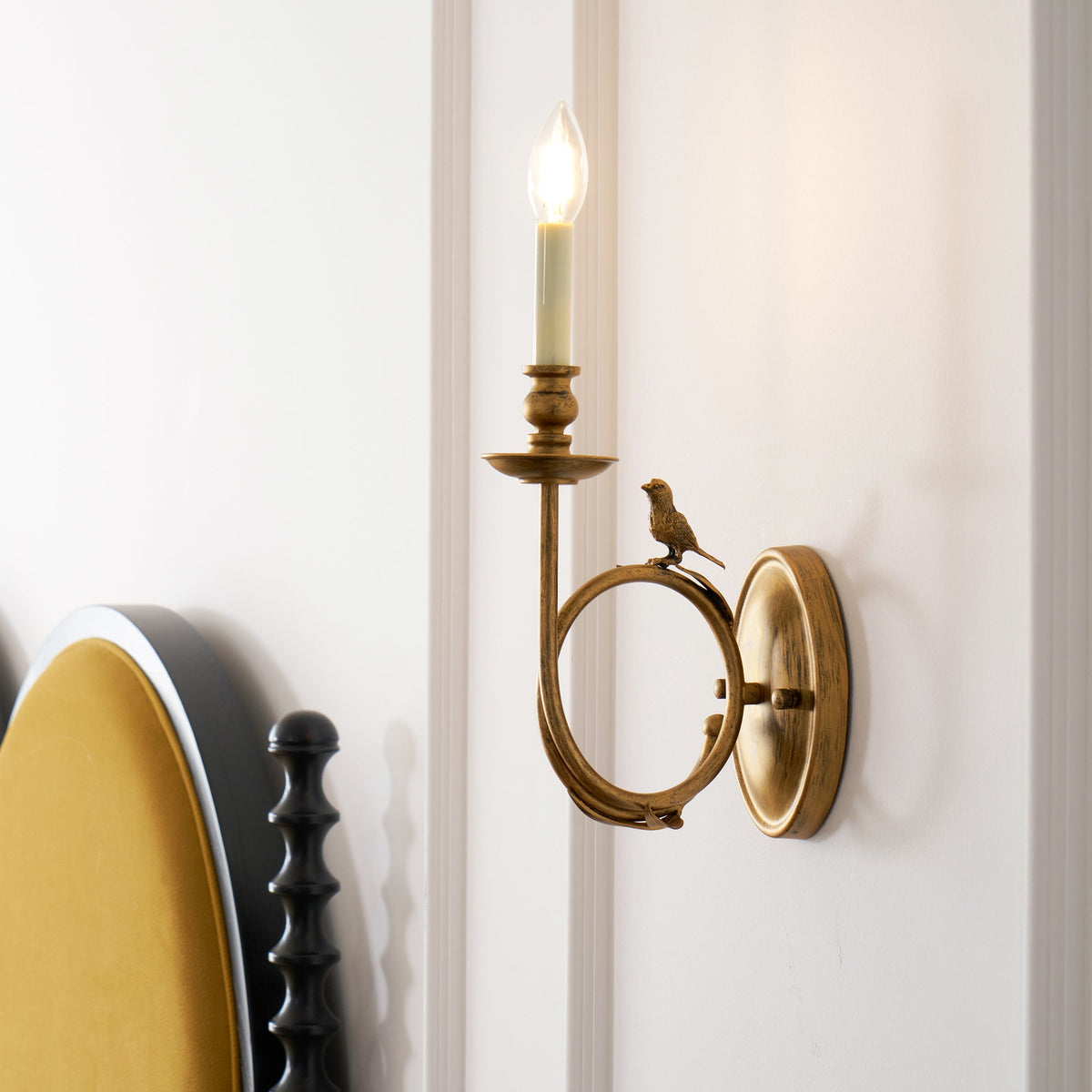 Vintage Wall Lamp with Bird on Branch in Antique Brass – Classic Design Sconce with E14 Fitting for Bedroom, Hall, and Living Room | Sansoti