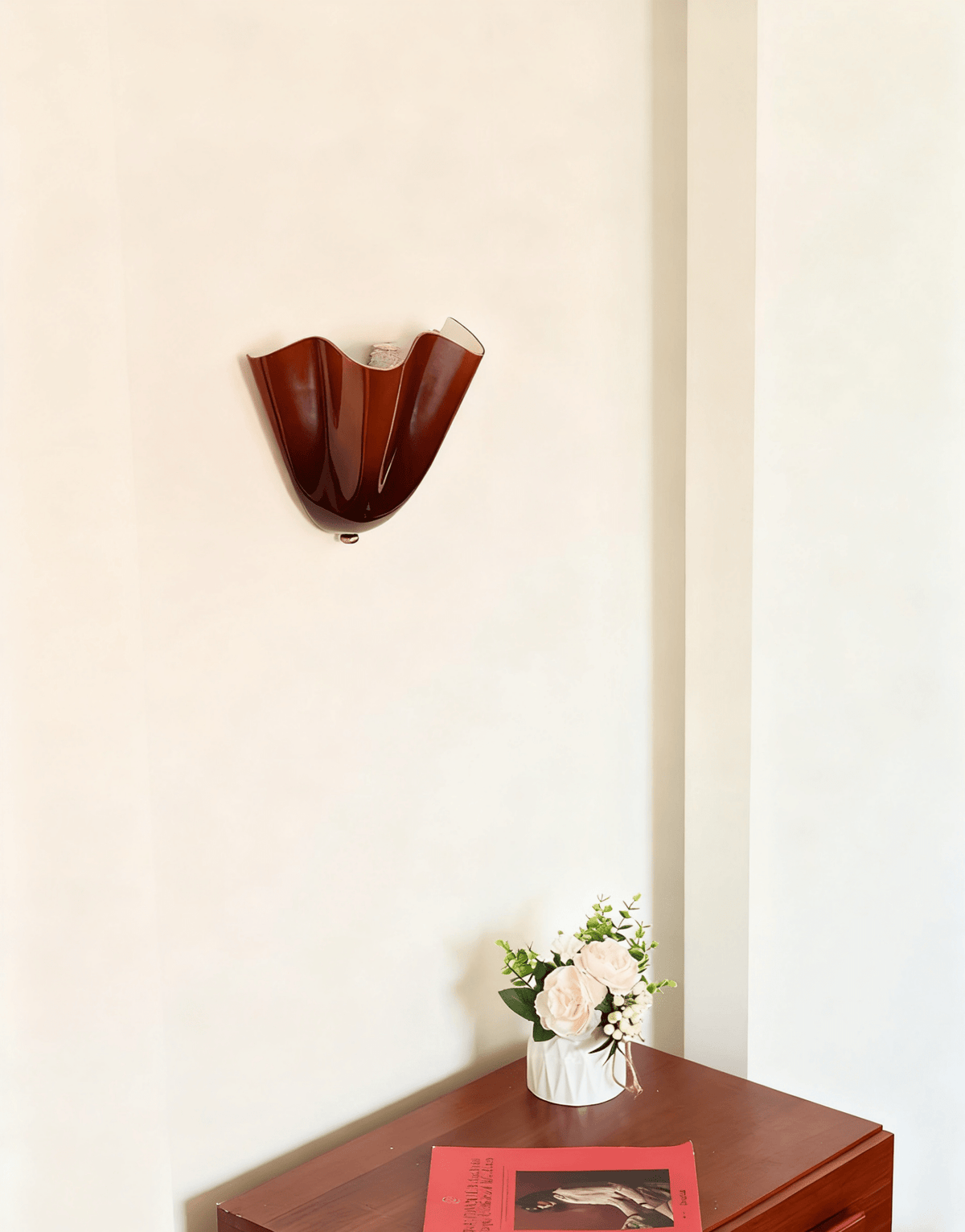 Petalia Wall Light — Sculptural Petal-Inspired Glass Wall Lighting with G9 Socket and Hardwired Installation (28 × 25 × 13 cm) | Sansoti