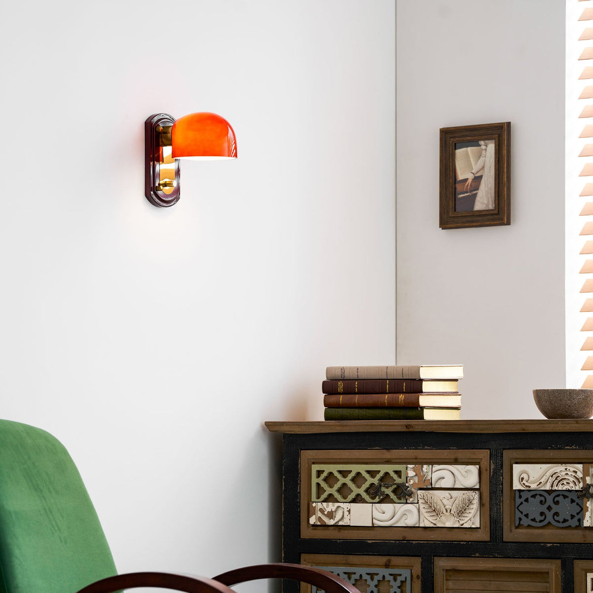 Vintage Wandleuchte mit rotem Glasschirm — Stimmungsvolle Retro-Beleuchtung für Wohnzimmer & Esszimmer | Sansoti