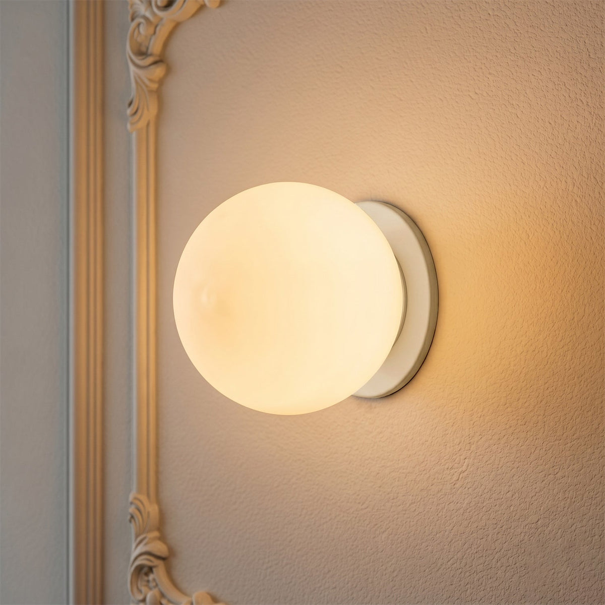Glass Wall Lamp with Gold or Silver Socket – Modern Design for Bedroom and Living Room | Sansoti