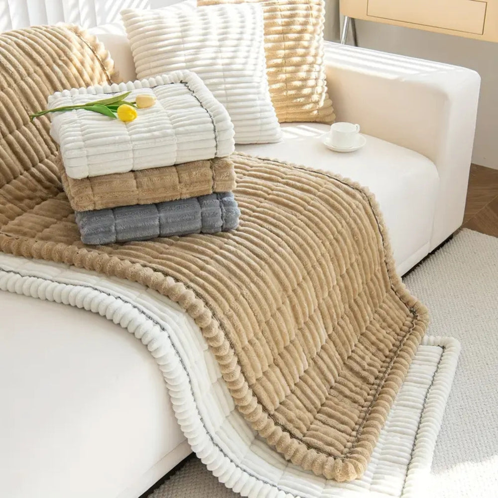 Luxury Sofa Cover with Pleated Edge – Soft Flannel – Non-Slip – Machine Washable – For 2- and 3-Seater Sofas | Sansoti