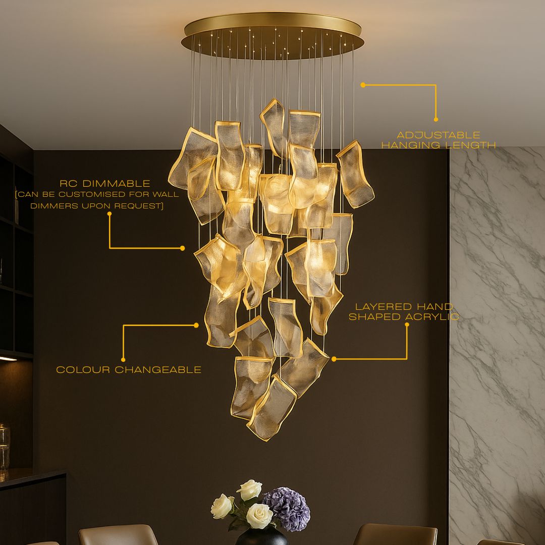 Moderne Design-Kronleuchter mit geschichteten Acrylblättern und verstellbarer Höhe | Sansoti