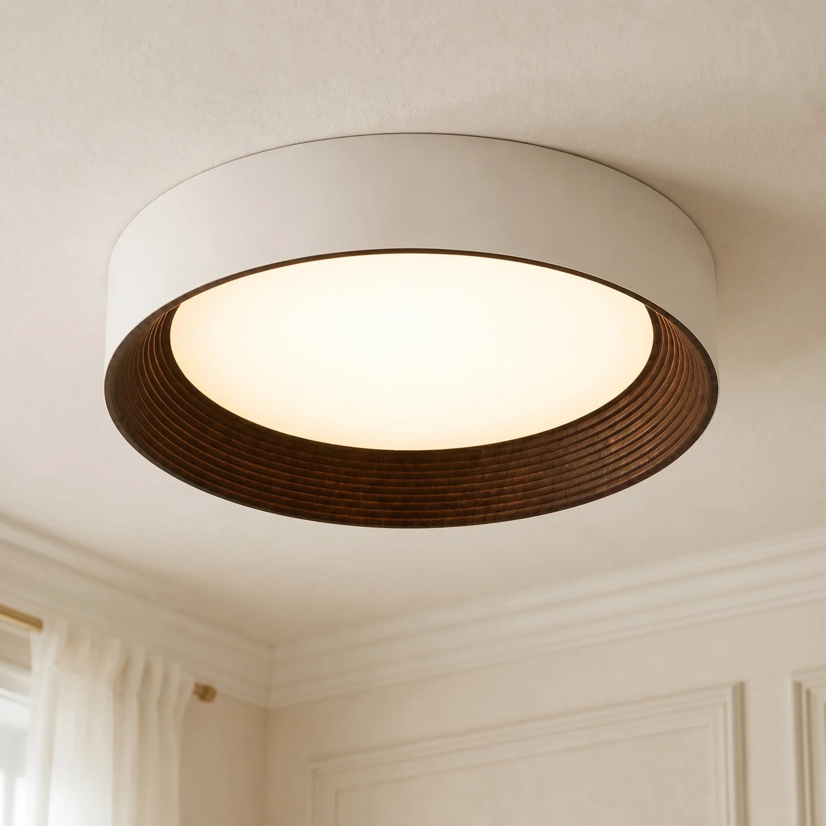 Runde Holz Deckenleuchte LED Warmes Licht – Deckenlampe für Wohnzimmer und Esszimmer – Aufbaumontage mit Holzrand | Sansoti