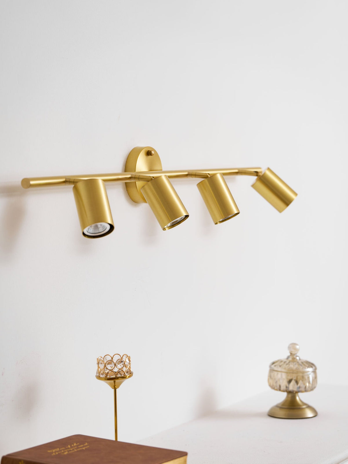 Adjustable wall lamp with brass or black finish – 2 to 4 light points | Sansoti