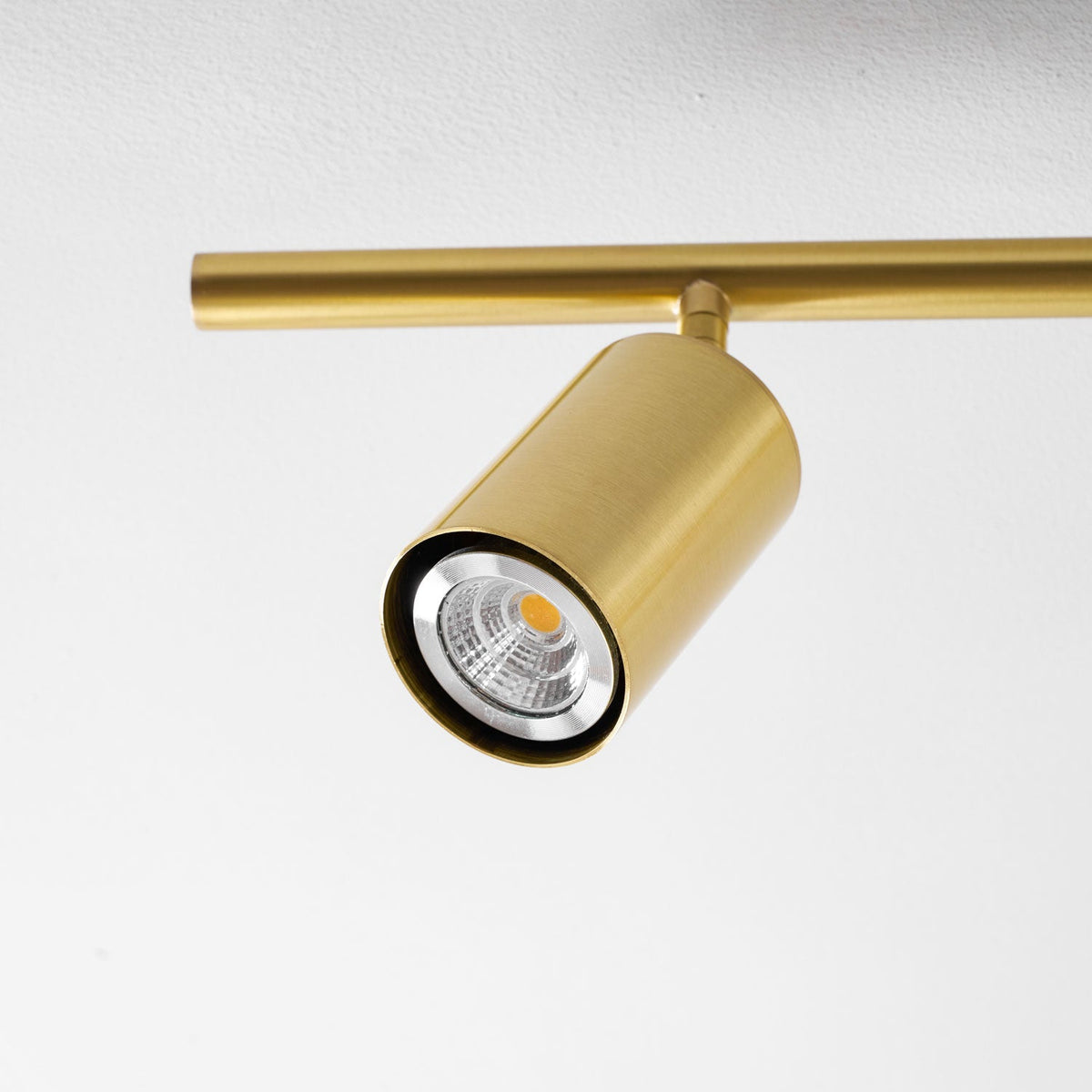 Adjustable wall lamp with brass or black finish – 2 to 4 light points | Sansoti