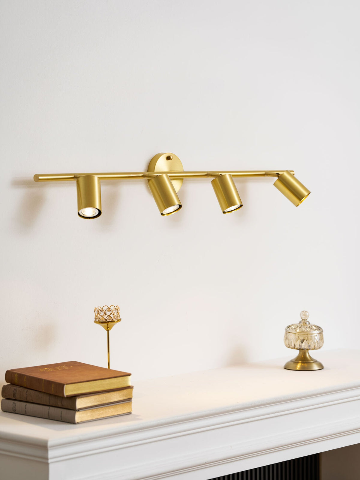 Adjustable wall lamp with brass or black finish – 2 to 4 light points | Sansoti