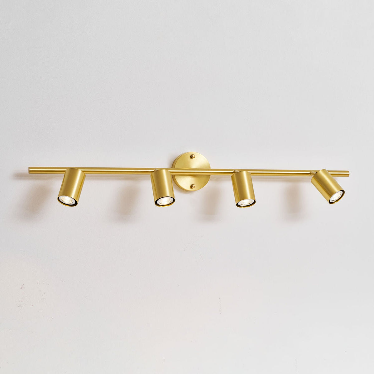 Adjustable wall lamp with brass or black finish – 2 to 4 light points | Sansoti