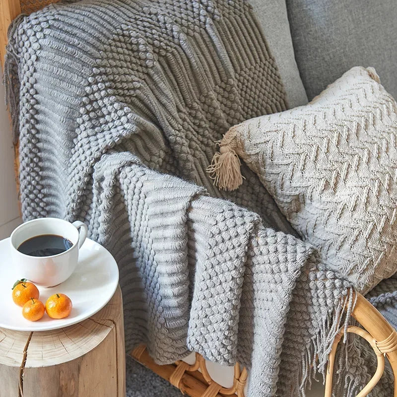 Knitted Acrylic Throw, Soft and Warm, Scandinavian Pattern, Sofa Blanket, Bedroom and Living Room Decorative Blanket | Sansoti