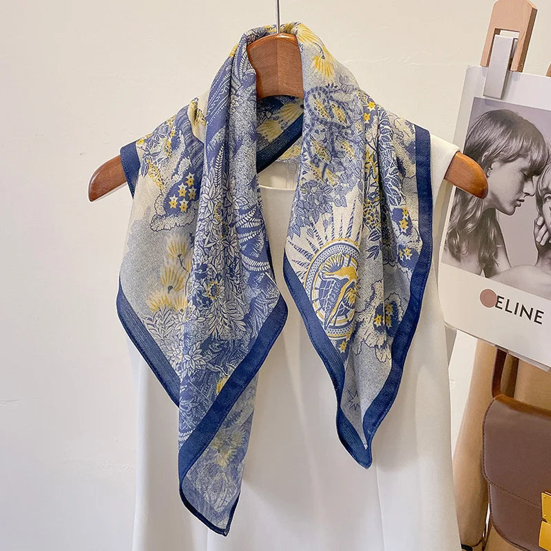 Quadratisches Bandana 68x68cm mit Baumwollprint, Kopftuch für Damen, Haar- und Halstuch, multifunktional für alle vier Jahreszeiten | Sansoti