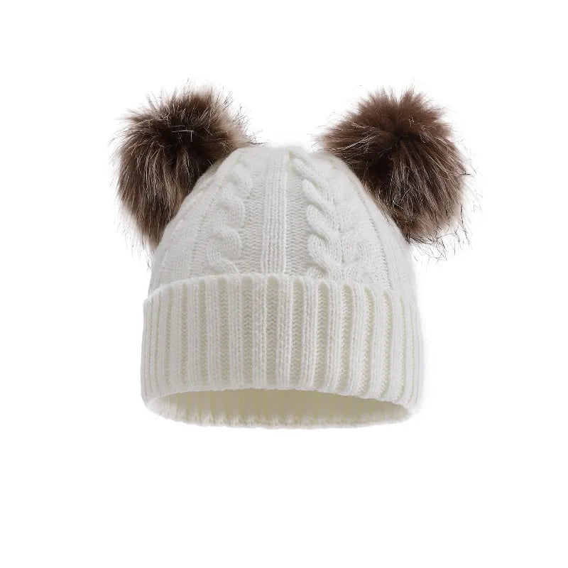 Gestrickte Wintermütze mit zwei Pompons für Damen, warmes Outdoor-Accessoire, elastisch, unifarben, lässig | Sansoti
