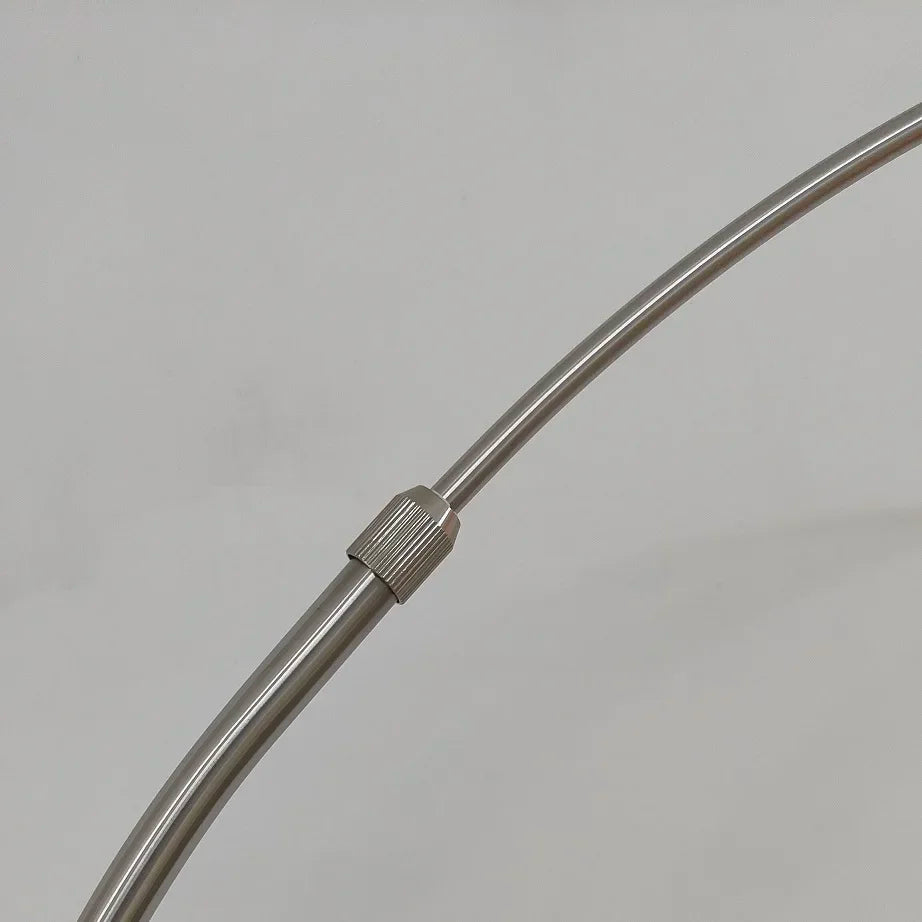 Minimalistische Stehlampe mit nach oben gerichtetem Licht - skulpturales Design mit sanftem Leuchten für den Wohnbereich | Sansoti
