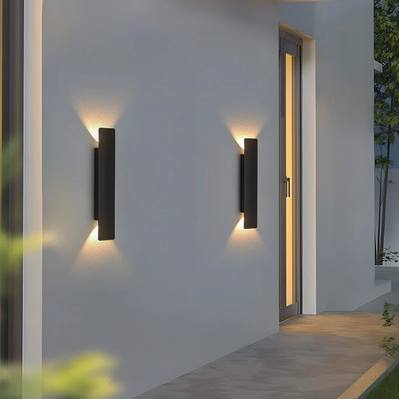 Aluminium Buitenwandlamp LED 18W Zwart Waterdicht IP65 Moderne Verlichting voor Terras Tuin en Balkon | Sansoti