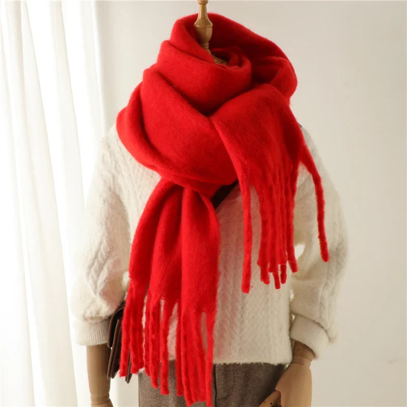 Luxuriöser Winterschal mit großen Quasten für Damen, 240x38cm, Kaschmir-Optik, warmer Halsschal und Stola für die Feiertage und den Winter | Sansoti