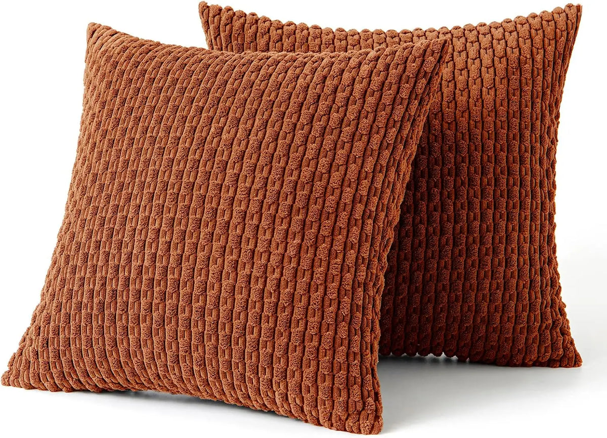 Geripptes Samtkissen 45x45 cm für Sofa und Bett, dekoratives Kissen im skandinavischen Design für Wohnzimmer und Schlafzimmer | Sansoti