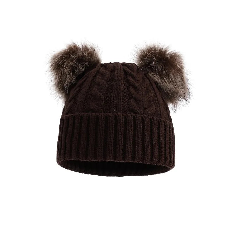 Gestrickte Wintermütze mit zwei Pompons für Damen, warmes Outdoor-Accessoire, elastisch, unifarben, lässig | Sansoti