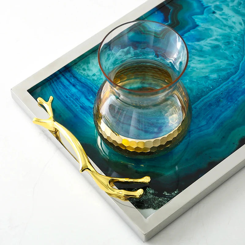 Dekoratives Tablett mit blauem Achat-Muster – Elegantes Serviertablett mit Glaseinlage und Edelstahlrand – Einzigartiges Naturstein-Design für Tisch und Interieur | Sansoti