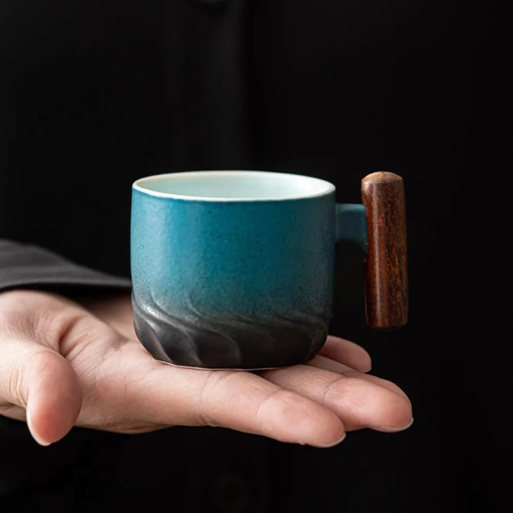Ceramic Coffee Mug with Classic Curves and Glazed Finish | Sansoti
