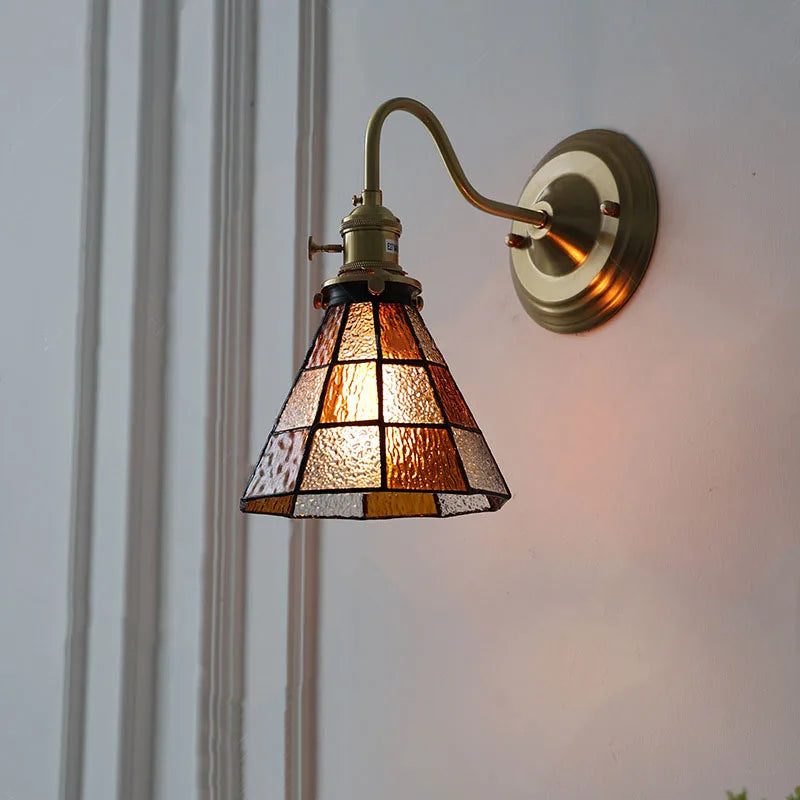 Kinkiet Tiffany ze szkła witrażowego, E27, mosiężny, retro, do sypialni, salonu i korytarza, vintage, oświetlenie ścienne z przełącznikiem przyciskowym | Sansoti