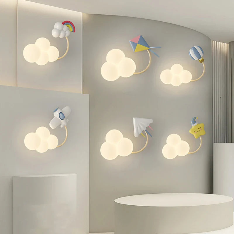 Kinderzimmer Wandleuchte mit Sternen, Regenbogen und Flugzeug – Kreative LED-Beleuchtung für Baby- und Spielzimmer | Sansoti